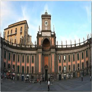 Civico 16 Napels
